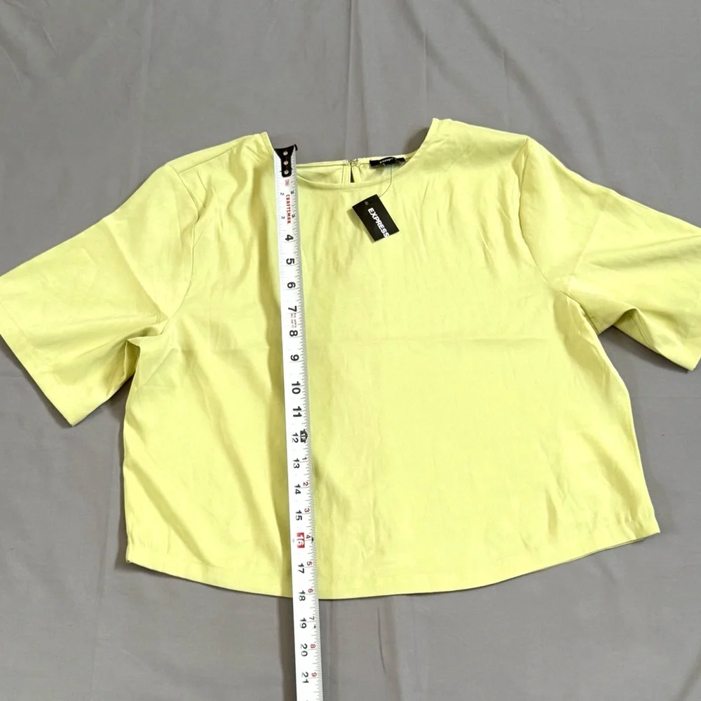 Express Light‎ Yellow Boxy Short-Sleeve Top - Picture 5 of 5